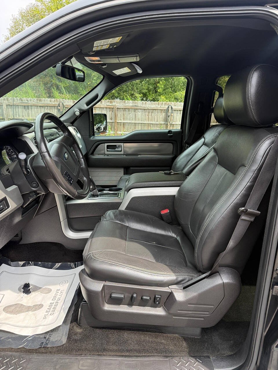 Used 2014 Ford F150 FX4 w/ Equipment Group 402A Luxury AWD/4WD image 9