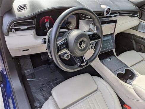 Used 2023 Maserati Grecale Modena image 10