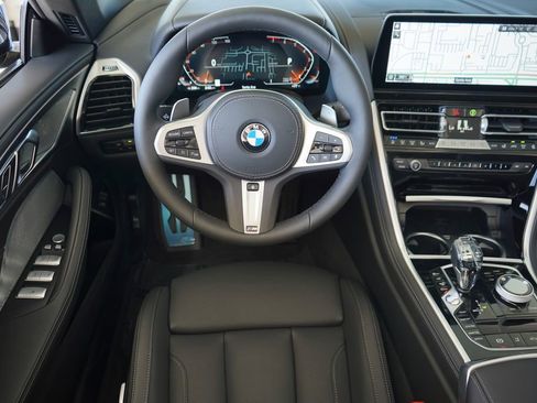 Used 2026 BMW 840i Convertible w/ Comfort Seating Package RWD image 18