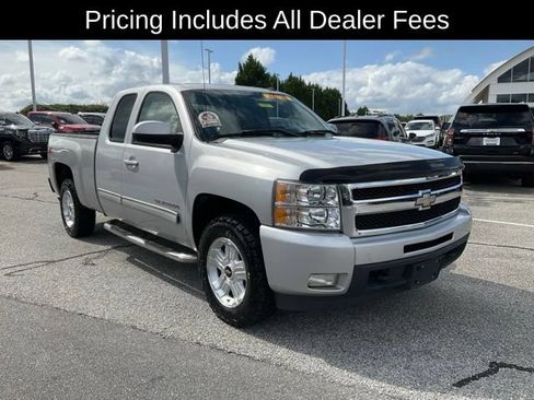 Used 2011 Chevrolet Silverado 1500 LTZ w/ LTZ Plus Package AWD/4WD image 3