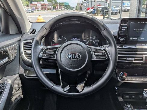 Used 2021 Kia Seltos EX AWD/4WD image 13