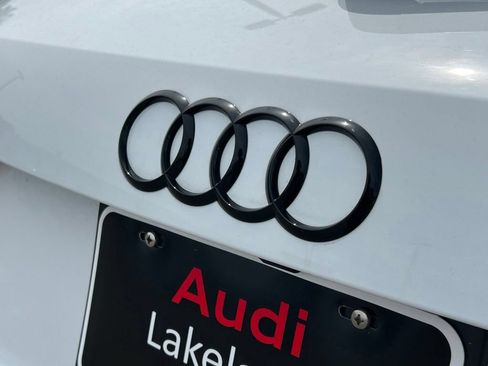 Used 2025 Audi Q3 2.0T Premium w/ Convenience Package AWD/4WD image 57