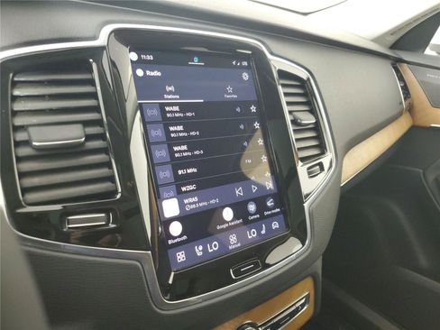 Certified 2024 Volvo XC90 B6 Plus w/ Protection Package Premier AWD/4WD image 28