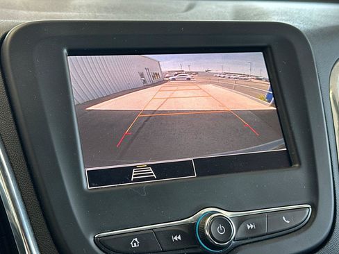 Used 2023 Chevrolet Equinox LT w/ LPO, Floor Liner Package FWD image 19