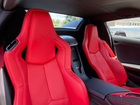 Used 2024 Chevrolet Corvette Stingray Preferred Conv w/ Z51 Performance Package RWD image 24