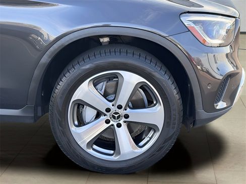 Used 2021 Mercedes-Benz GLC 300 GLC 300 image 44