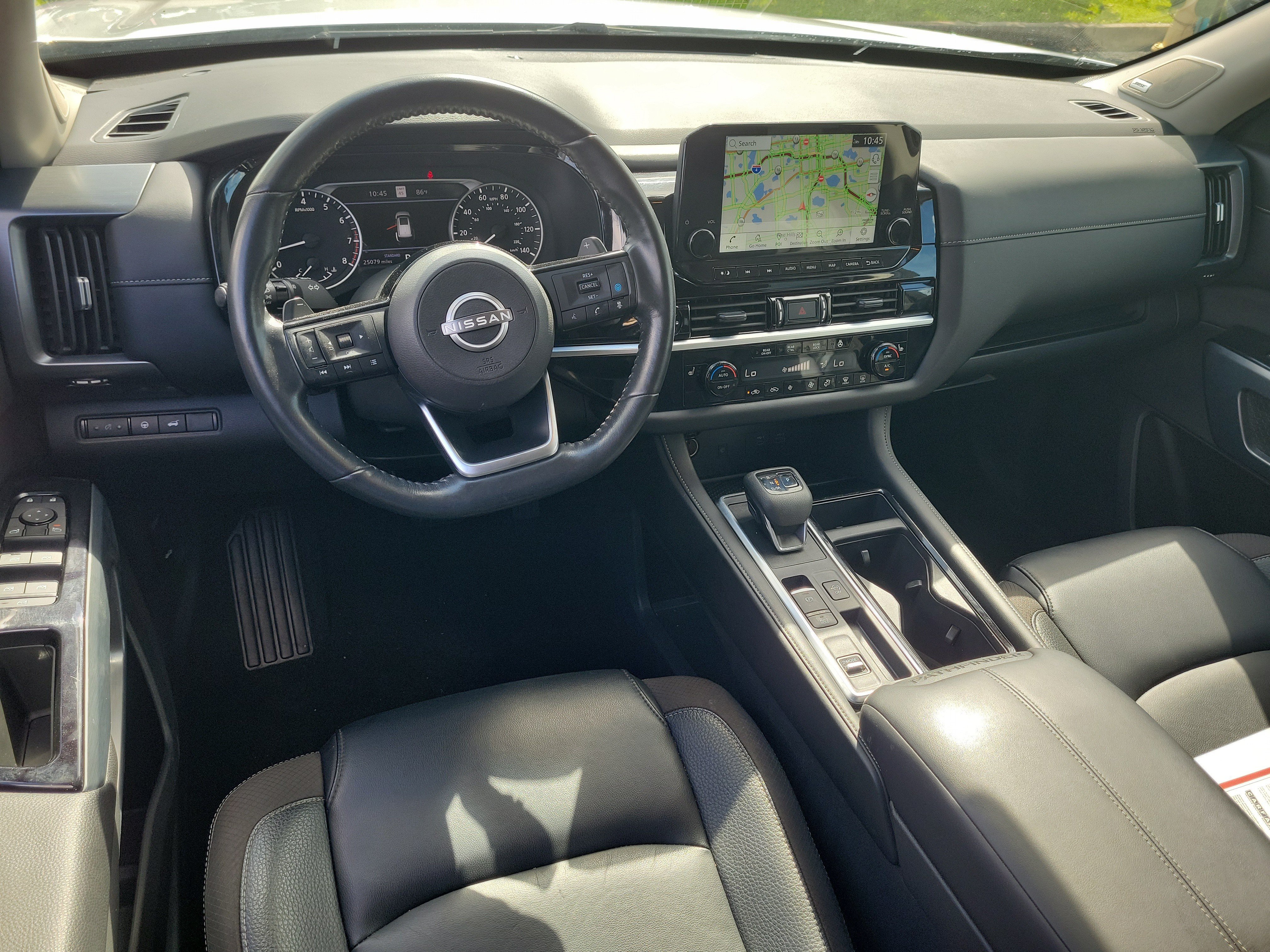 Certified 2024 Nissan Pathfinder SL w/ SL Premium Package FWD image 17