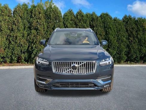 Used 2024 Volvo XC90 B6 Ultimate w/ Protection Package Premier image 2