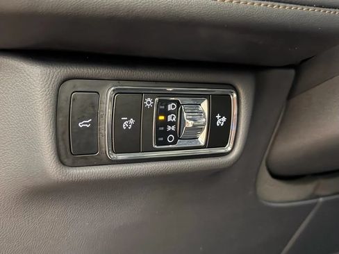 Used 2025 Lincoln Aviator Reserve w/ Equipment Group 201A AWD/4WD image 18