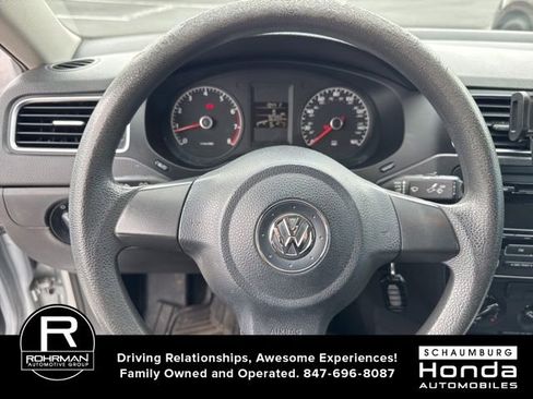 Used 2013 Volkswagen Jetta S image 8