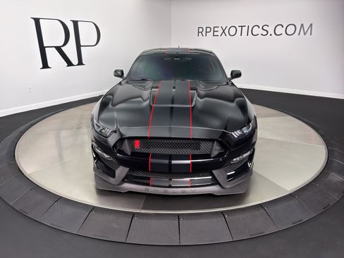 Used 2020 Ford Mustang Shelby GT350R w/ GT350R Equipment Group 920A RWD image 5