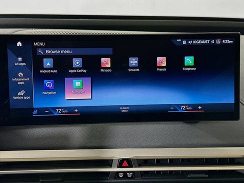 Used 2023 BMW iX xDrive50 w/ Sport Package AWD/4WD image 15