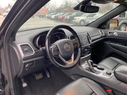 Used 2020 Jeep Grand Cherokee Laredo w/ Quick Order Package 2BN North image 10