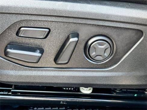 Certified 2025 Kia Sorento SX Prestige image 22