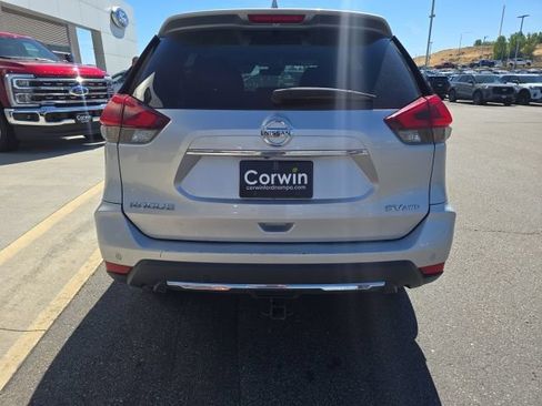 Used 2019 Nissan Rogue SV AWD/4WD image 7