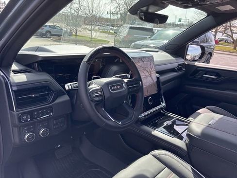 New 2026 GMC Yukon AT4 Ultimate w/ LPO, Illumination Package AWD/4WD image 44