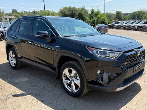 Used 2020 Toyota RAV4 Limited w/ Limited Grade Weather Package AWD/4WD image 8