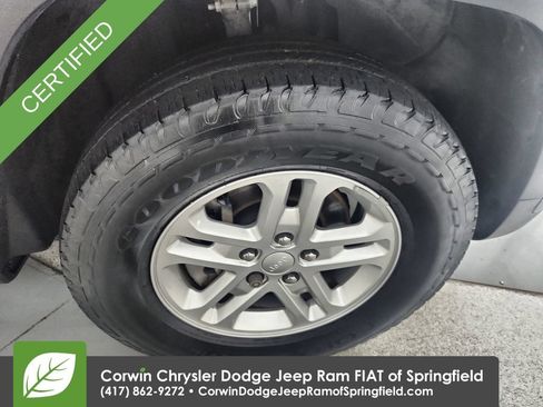 Certified 2023 Jeep Grand Cherokee Laredo AWD/4WD image 31
