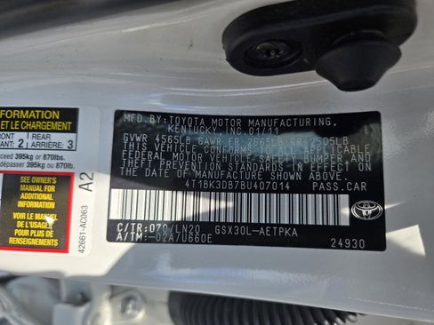 Used 2011 Toyota Avalon Limited FWD image 10