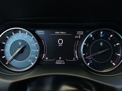 Used 2022 Maserati Levante GT image 24