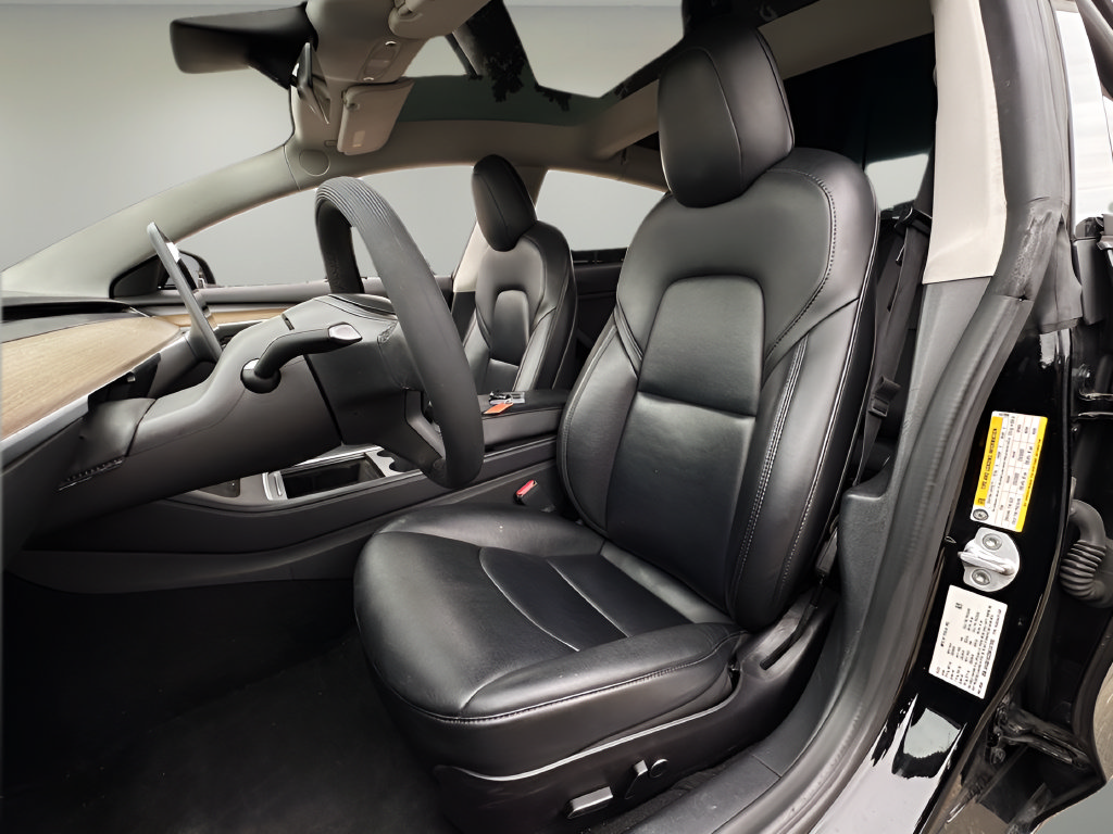 Used 2022 Tesla Model 3 Performance AWD/4WD image 7