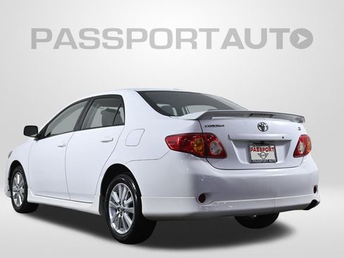 Used 2010 Toyota Corolla S image 6