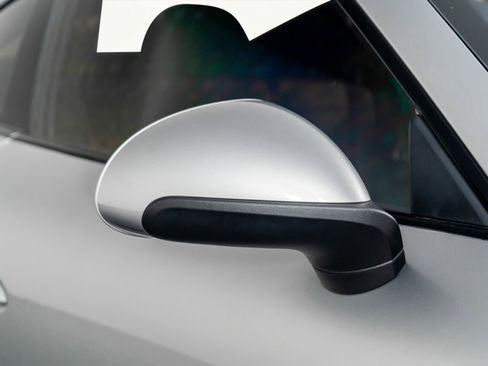 Used 2017 Porsche 911 Turbo S image 26