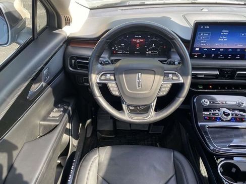 Used 2023 Lincoln Nautilus Reserve AWD/4WD image 16
