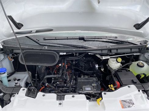 New 2025 Ford E-Transit Low Roof image 74