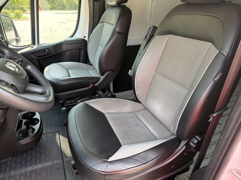 Used 2023 RAM ProMaster 2500 FWD image 16