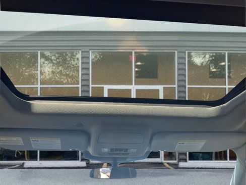 Used 2023 Ford Explorer XLT w/ Equipment Group 202A AWD/4WD image 12