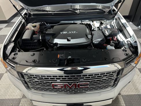 Used 2020 GMC Canyon Denali image 26