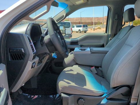 Used 2017 Ford F150 XLT AWD/4WD image 14