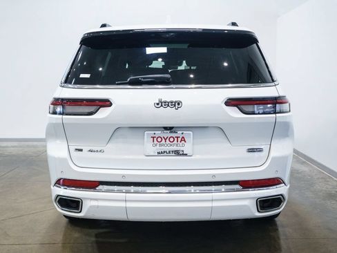 Used 2022 Jeep Grand Cherokee L Overland w/ Luxury Tech Group IV AWD/4WD image 8