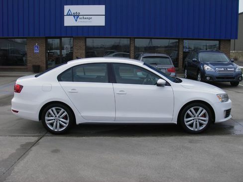 Used 2014 Volkswagen Jetta GLI image 4