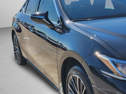 Used 2025 Lexus ES 350 w/ Premium Package FWD image 36