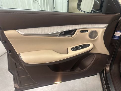 Certified 2019 INFINITI QX50 Essential w/ Sensory Package image 9