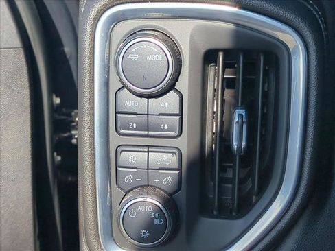 Used 2022 Chevrolet Silverado 1500 RST image 14