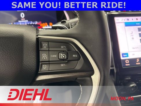 Certified 2023 Jeep Grand Cherokee L Limited image 31