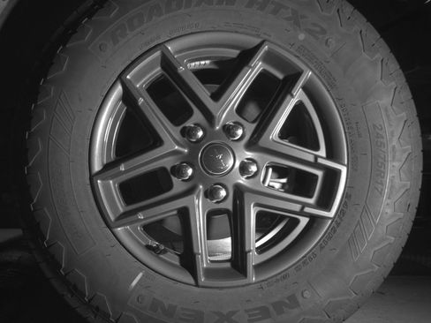 Used 2025 Jeep Wrangler Unlimited Sport AWD/4WD image 14