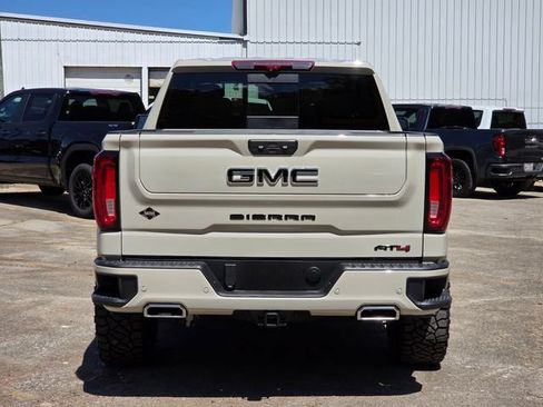 New 2026 GMC Sierra 1500 AT4 w/ Technology Package AWD/4WD image 4