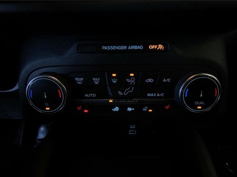 Used 2023 Ford Escape ST-Line image 14