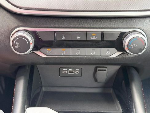 Used 2023 Nissan Altima 2.5 SR FWD image 42