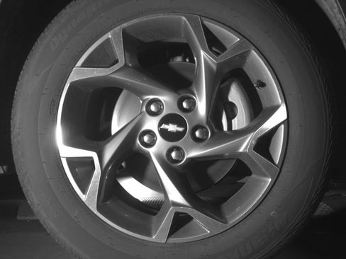 Used 2025 Chevrolet Trax LT FWD image 13