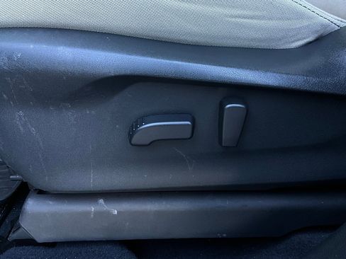 Used 2021 Subaru Ascent Premium w/ Sport Package image 11