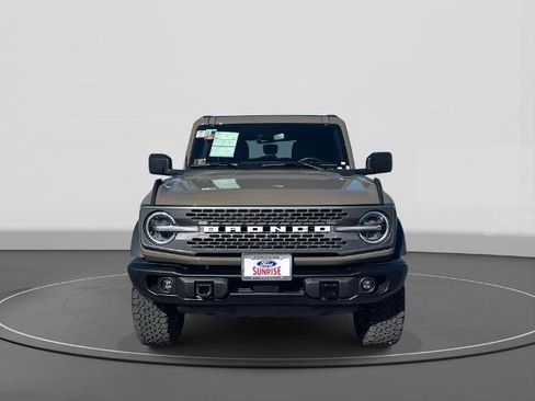 Certified 2025 Ford Bronco Badlands image 3