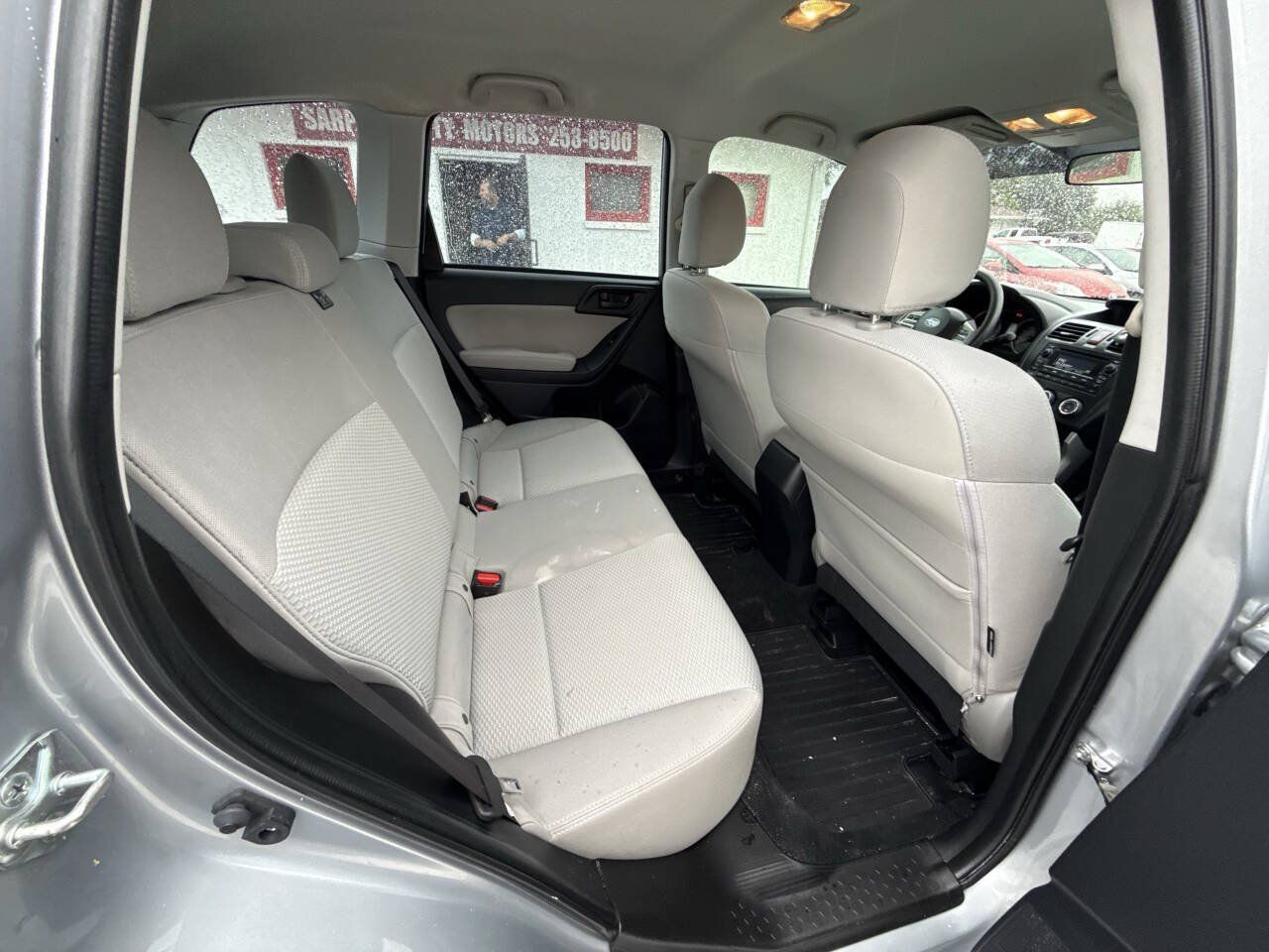 Used 2015 Subaru Forester 2.5i AWD/4WD image 16