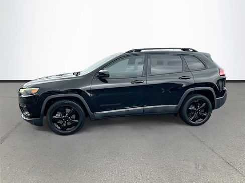 Used 2019 Jeep Cherokee Latitude Plus FWD image 4