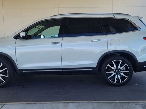 Used 2019 Honda Pilot Touring image 9