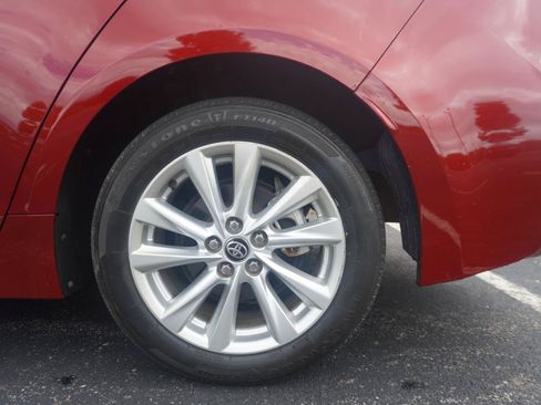 Used 2023 Toyota Corolla LE w/ LE Convenience Package FWD image 33